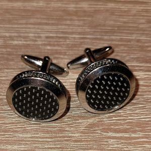 Silver tone cufflinks with carbon fiber inlay